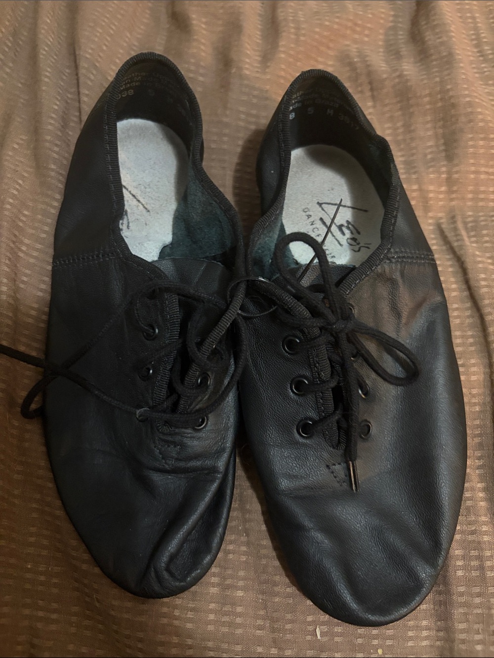 Leo’s jazz dance shoes